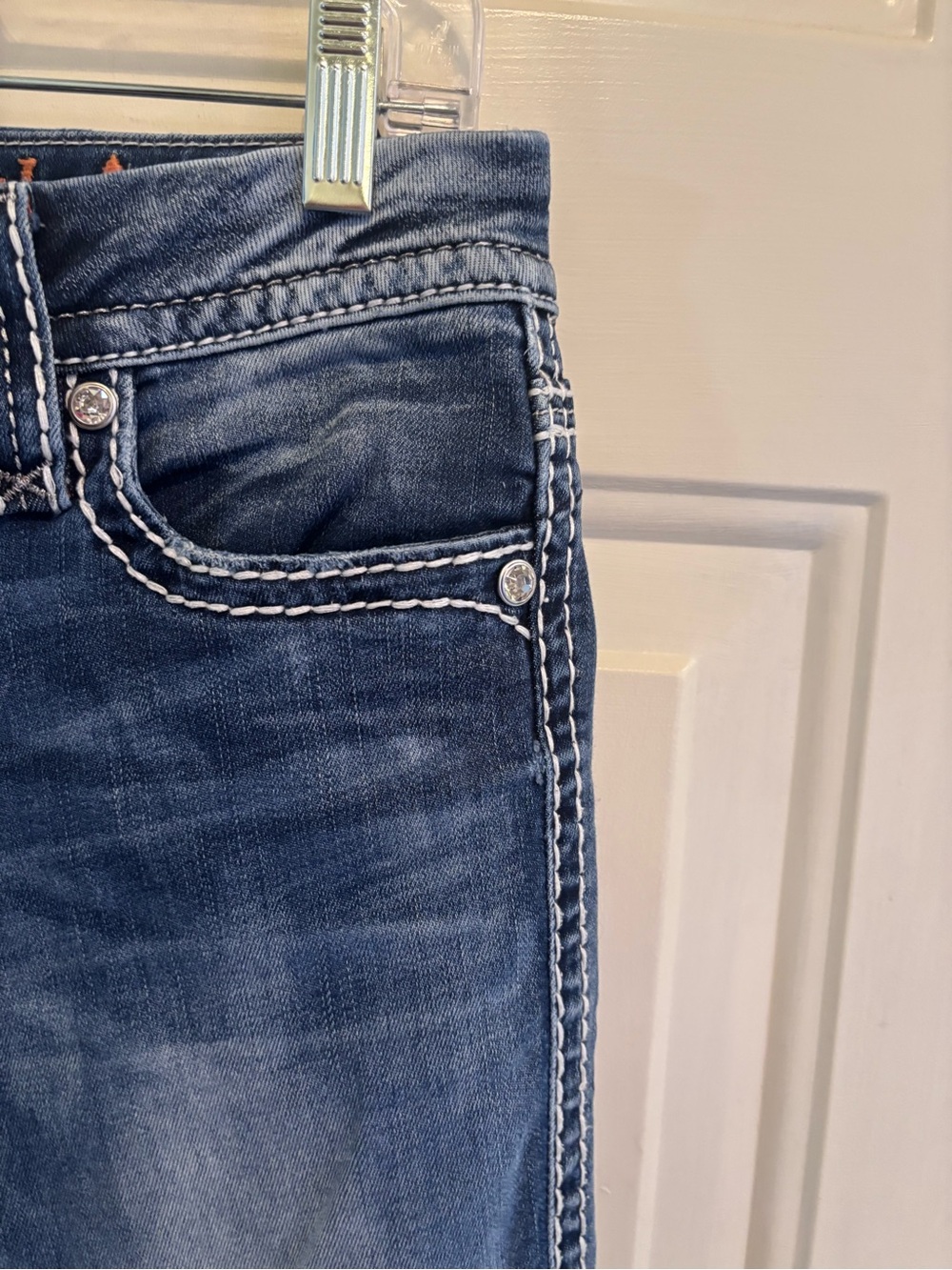 Rock Revival “Nancy” Cuffed Straight Leg Jeans - Picture 4 of 10